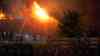 Großfeuer zerstört historische Gebäude im Museumsdorf Unewatt: 200 Feuerwehrleute im Einsatz - Gebäude waren bis zu 400 Jahre alt - Drei Feuerwehrleute verletzt - Immenser Schaden